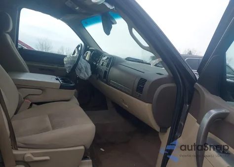 2013 Chevrolet Silverado K1500 Lt z USA, uszkodzony, nr VIN 1GCRKSE72DZ304435